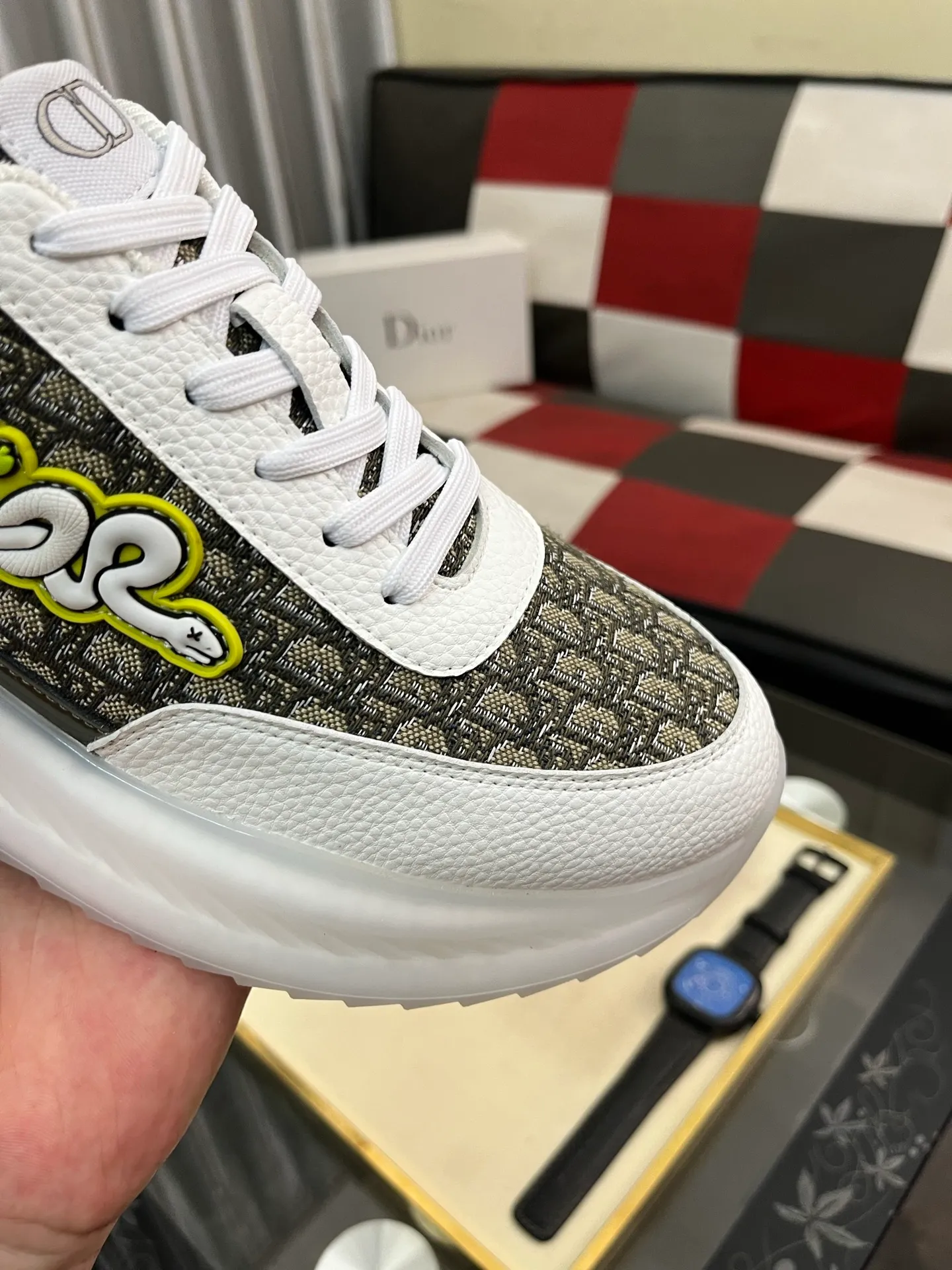 Men's Men's Shoes💰458⌚️⌚️Dior unique modern style sneakers. Counter purchasing 🏃casual leather shoes😍😍 original cowhide leather imported from Italy (refuses to discolor and grind feet) soles: original soles specially provided by the original factory, super cool😍 lace up and walk with wind👍 style design ⚠️ super comfortable and wear-resistant original soles. Just like shooting the real thing 🎬The real thing is better Code number: 38-445⃣️Colors available